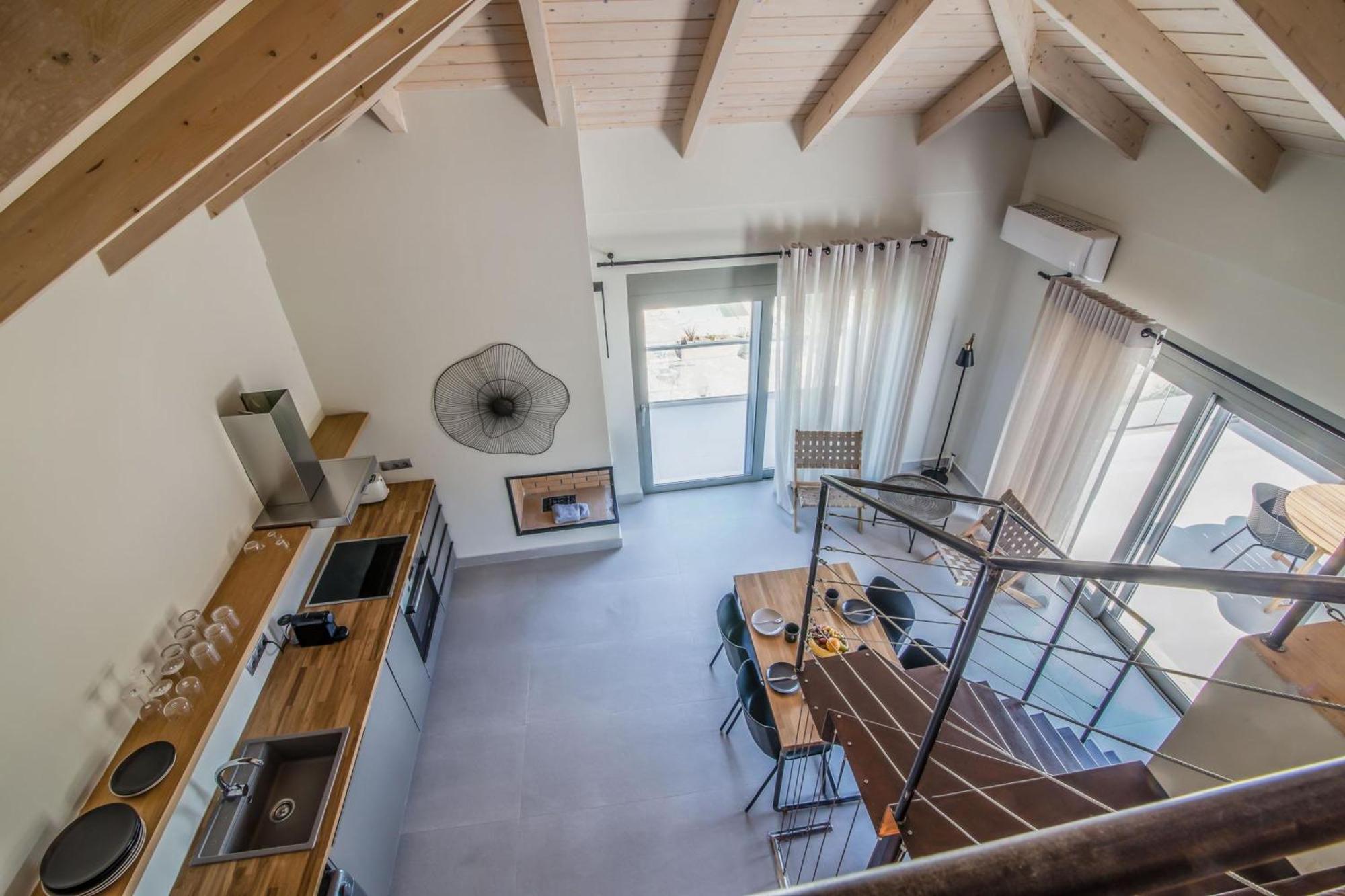 Blue Symphony Suites Apartments Никиана Екстериор снимка