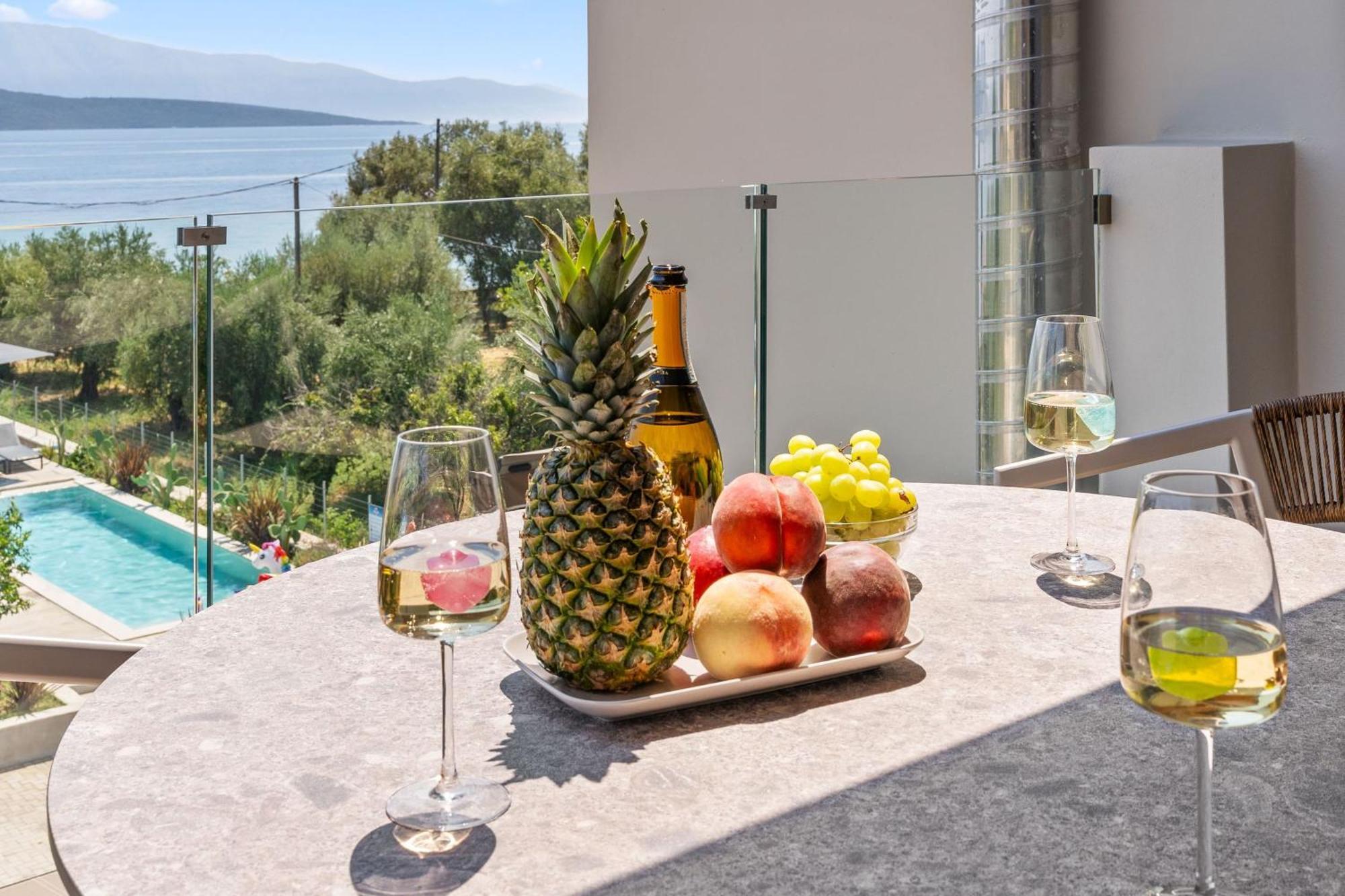 Blue Symphony Suites Apartments Никиана Екстериор снимка