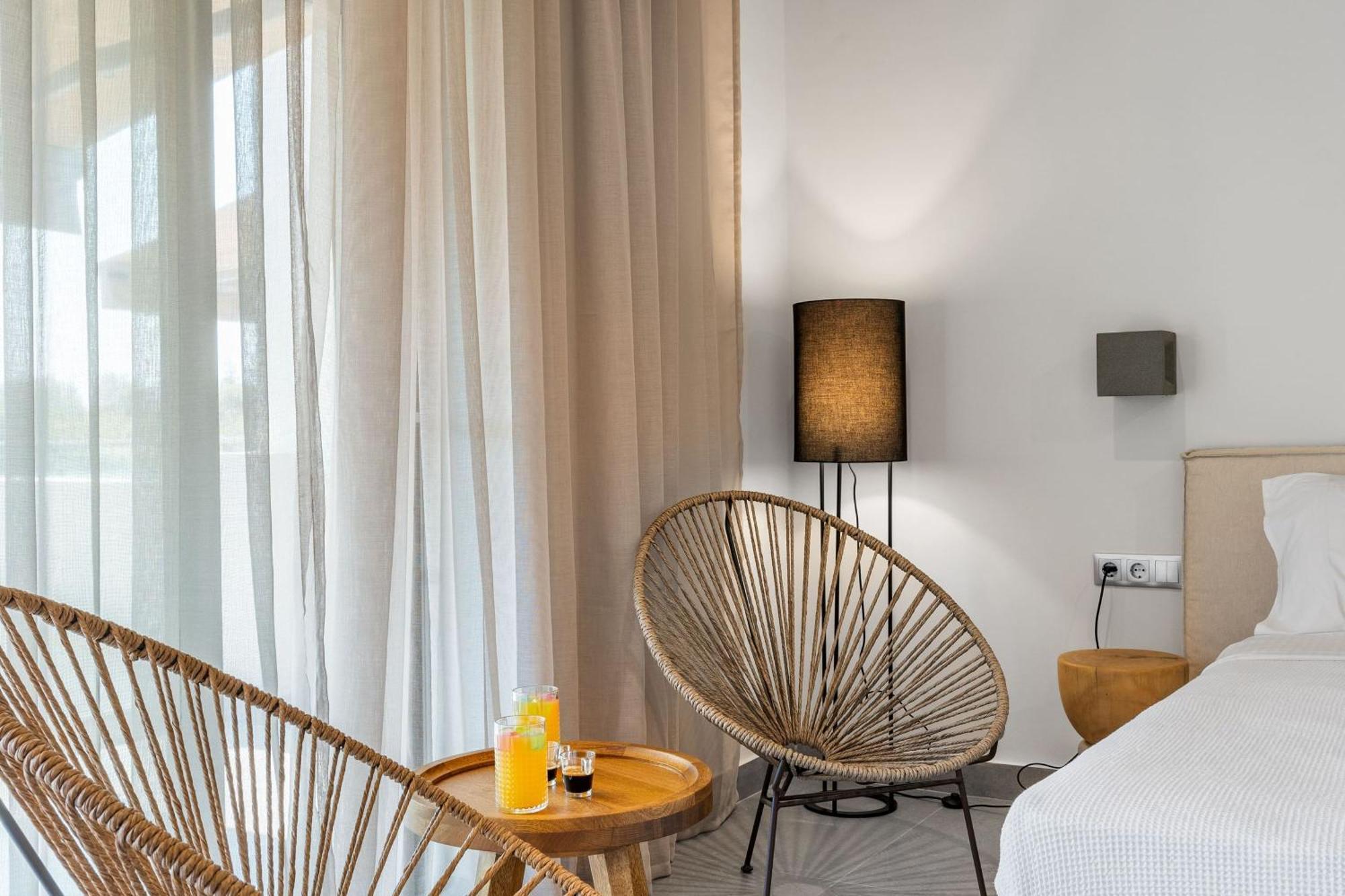 Blue Symphony Suites Apartments Никиана Екстериор снимка