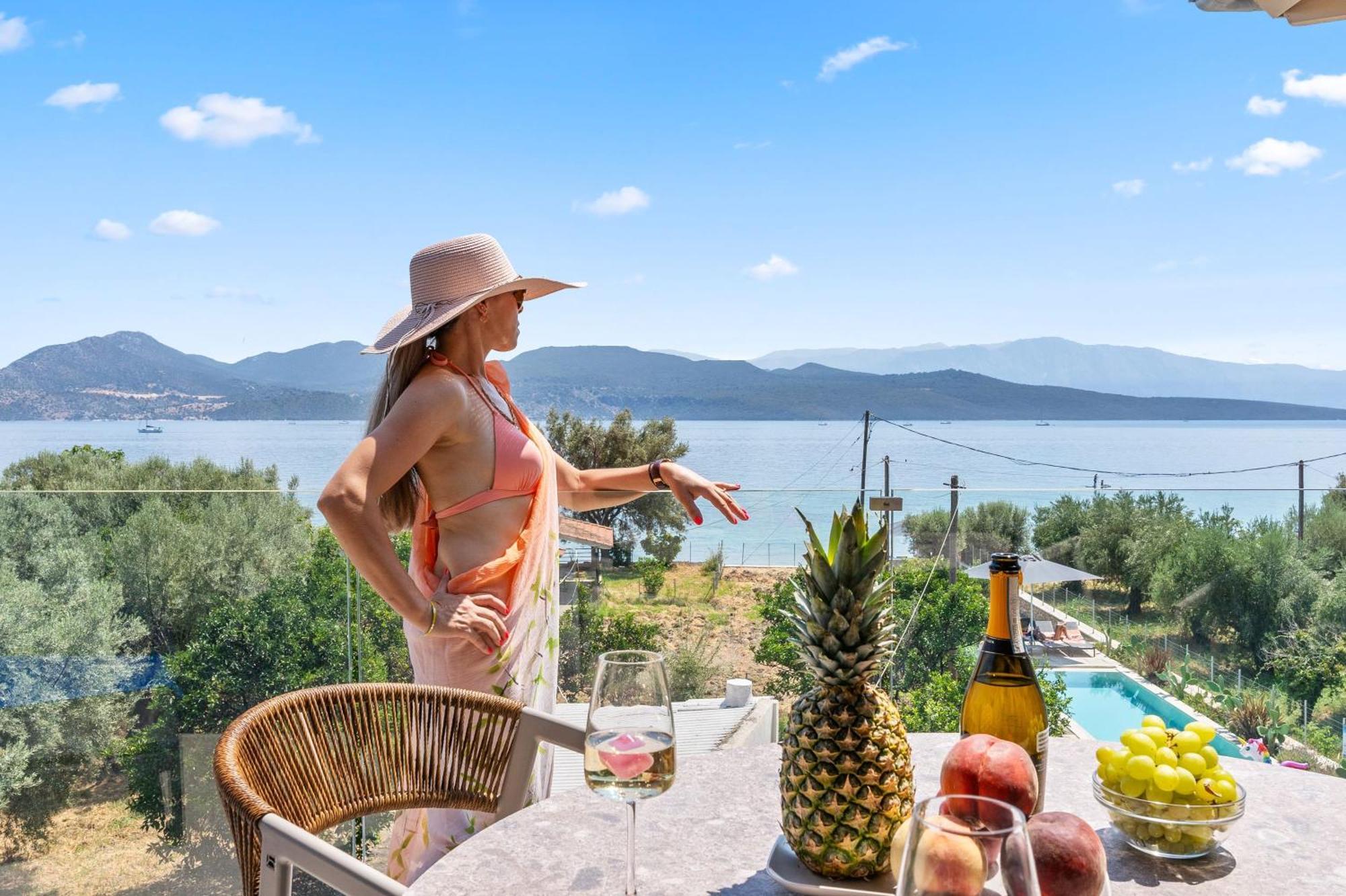 Blue Symphony Suites Apartments Никиана Екстериор снимка