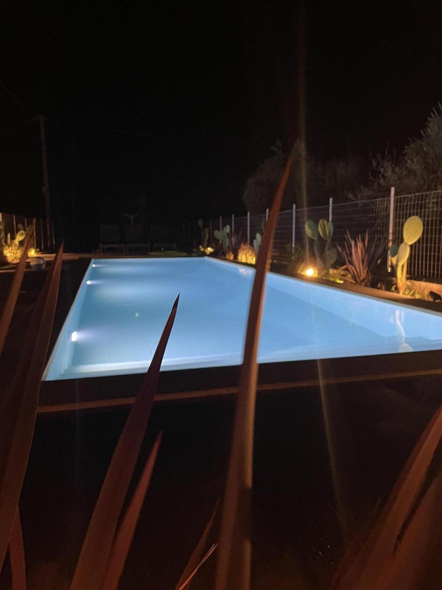 Blue Symphony Suites Apartments Никиана Екстериор снимка